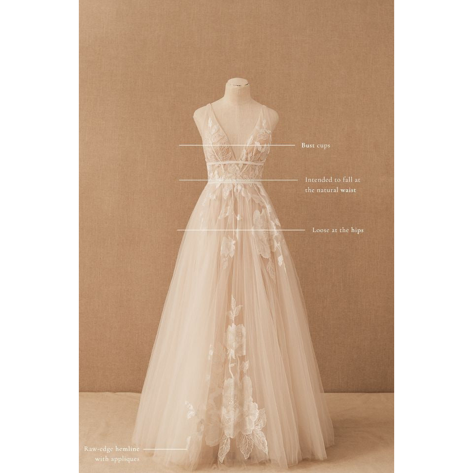 WILLOWBY Willowby by Watters Hearst A-Line Tulle Wedding Gown –  PreOwnedWeddingDresses